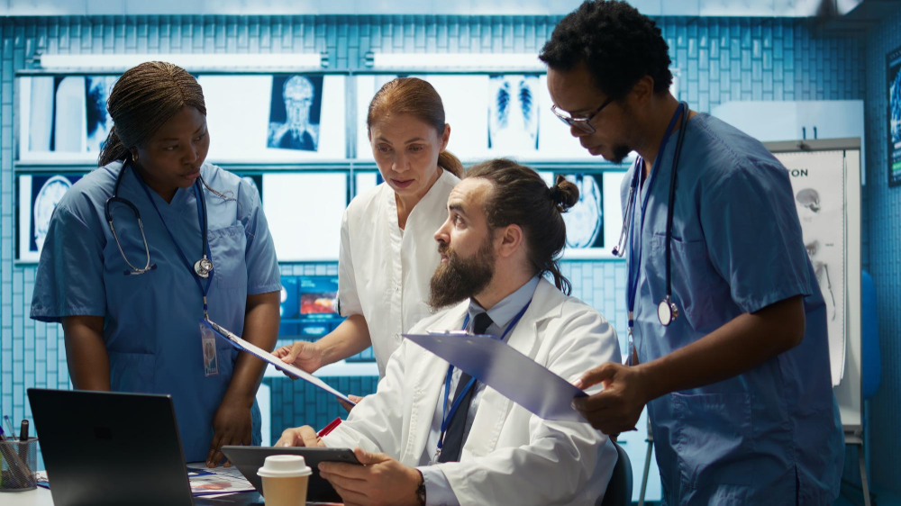 • NHS Jobs in UK for Foreigners (Requirements + Application)